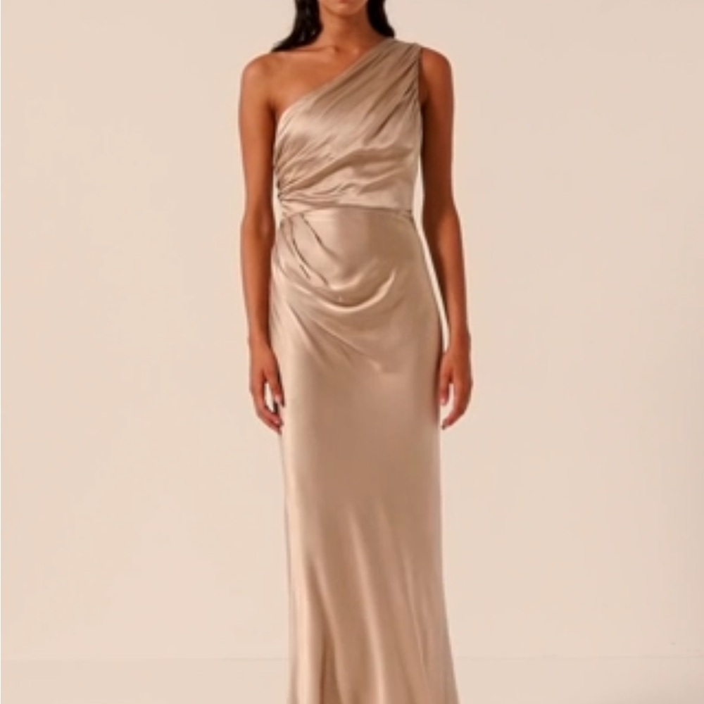 Elegant One-Shoulder Cream Dress